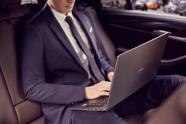 Dòng laptop doanh nhân