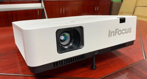 Máy chiếu Infocus IN1049 chính hãng