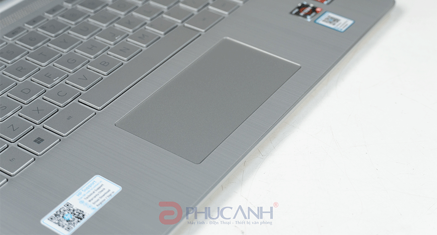 Laptop HP 14s-dp5052TU 6T6R2PA