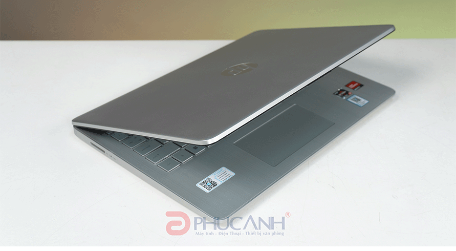 Laptop HP 14s-dp5052TU 6T6R2PA