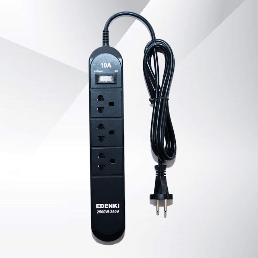 Ổ cắm điện Edenki ED-3C2B Black (3 lỗ đa năng &ndash; D&acirc;y 2M, 10A)  Thiết kế sang trọng, hiện đại v&agrave; tiện dụng  Ổ cắm điện Edenki ED-3C2B Black được thiết kế với t&ocirc;ng m&agrave;u đen mạnh mẽ, ph&ugrave; hợp cho cả kh&ocirc;ng gian văn ph&ograve;ng chuy&ecirc;n nghiệp lẫn gia đ&igrave;nh hiện đại. Với kiểu d&aacute;ng gọn g&agrave;ng, bề mặt ho&agrave;n thiện tinh tế v&agrave; 3 ổ cắm đa năng, sản phẩm mang đến khả năng kết nối linh hoạt với nhiều loại ph&iacute;ch cắm kh&aacute;c nhau, đ&aacute;p ứng nhu cầu sử dụng điện cho nhiều thiết bị c&ugrave;ng l&uacute;c m&agrave; vẫn đảm bảo an to&agrave;n tuyệt đối.  C&ocirc;ng suất mạnh mẽ, truyền tải điện ổn định  Sản phẩm hoạt động ổn định với d&ograve;ng điện tối đa 10A, điện &aacute;p 250V v&agrave; c&ocirc;ng suất tải l&ecirc;n đến 2500W, ph&ugrave; hợp cho hầu hết c&aacute;c thiết bị điện gia dụng, m&aacute;y t&iacute;nh, tivi, quạt điện hoặc sạc laptop. B&ecirc;n trong ổ cắm, l&otilde;i dẫn điện được l&agrave;m từ đồng nguy&ecirc;n chất, gi&uacute;p truyền tải điện năng hiệu quả, giảm thất tho&aacute;t v&agrave; hạn chế ph&aacute;t nhiệt khi sử dụng li&ecirc;n tục trong thời gian d&agrave;i.  An to&agrave;n tối đa với c&ocirc;ng tắc bảo vệ v&agrave; kh&oacute;a trẻ em  Edenki lu&ocirc;n đặt yếu tố an to&agrave;n l&ecirc;n h&agrave;ng đầu. Mẫu ED-3C2B Black được t&iacute;ch hợp c&ocirc;ng tắc bảo vệ qu&aacute; tải th&ocirc;ng minh, tự động ngắt điện khi ph&aacute;t hiện d&ograve;ng điện vượt ngưỡng cho ph&eacute;p, gi&uacute;p ngăn ngừa rủi ro ch&aacute;y nổ v&agrave; bảo vệ thiết bị của bạn. Ngo&agrave;i ra, kh&oacute;a bảo vệ trẻ em được bố tr&iacute; ở từng ổ cắm, ngăn ngừa t&igrave;nh trạng v&ocirc; t&igrave;nh chạm v&agrave;o lỗ điện, đảm bảo an to&agrave;n tuyệt đối cho c&aacute;c gia đ&igrave;nh c&oacute; trẻ nhỏ.  Bền bỉ v&agrave; linh hoạt trong sử dụng  Ổ cắm được trang bị l&ograve; xo tăng cứng gi&uacute;p cải thiện độ đ&agrave;n hồi v&agrave; khả năng tiếp x&uacute;c điện, tăng tuổi thọ cho sản phẩm ngay cả khi sử dụng thường xuy&ecirc;n. D&acirc;y điện d&agrave;i 2 m&eacute;t gi&uacute;p người d&ugrave;ng dễ d&agrave;ng bố tr&iacute; thiết bị trong mọi kh&ocirc;ng gian m&agrave; kh&ocirc;ng cần lo về khoảng c&aacute;ch nguồn điện. Vỏ ngo&agrave;i l&agrave;m từ vật liệu chống ch&aacute;y, chịu nhiệt tốt, gi&uacute;p bảo vệ an to&agrave;n trong qu&aacute; tr&igrave;nh sử dụng.  Mua sản phẩm ch&iacute;nh h&atilde;ng tại Ph&uacute;c Anh Smart World  H&atilde;y đến với Ph&uacute;c Anh Smart World để sở hữu Ổ cắm điện Edenki ED-3C2B Black (3 lỗ đa năng &ndash; 2M, 10A) ch&iacute;nh h&atilde;ng, được bảo h&agrave;nh đầy đủ v&agrave; cam kết chất lượng. Ph&uacute;c Anh mang đến cho bạn trải nghiệm mua sắm uy t&iacute;n, gi&aacute; tốt c&ugrave;ng dịch vụ hỗ trợ tận t&acirc;m &ndash; đảm bảo an to&agrave;n v&agrave; hiệu quả cho mọi thiết bị điện trong kh&ocirc;ng gian của bạn.
