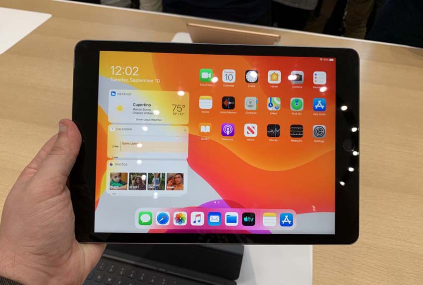 Apple iPad 10.2 (2019) Cellular 128Gb (Gold)