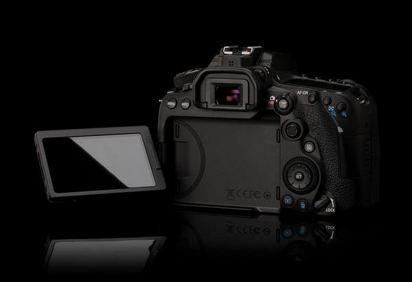 Máy ảnh KTS Canon EOS 90D kit 18-135MM