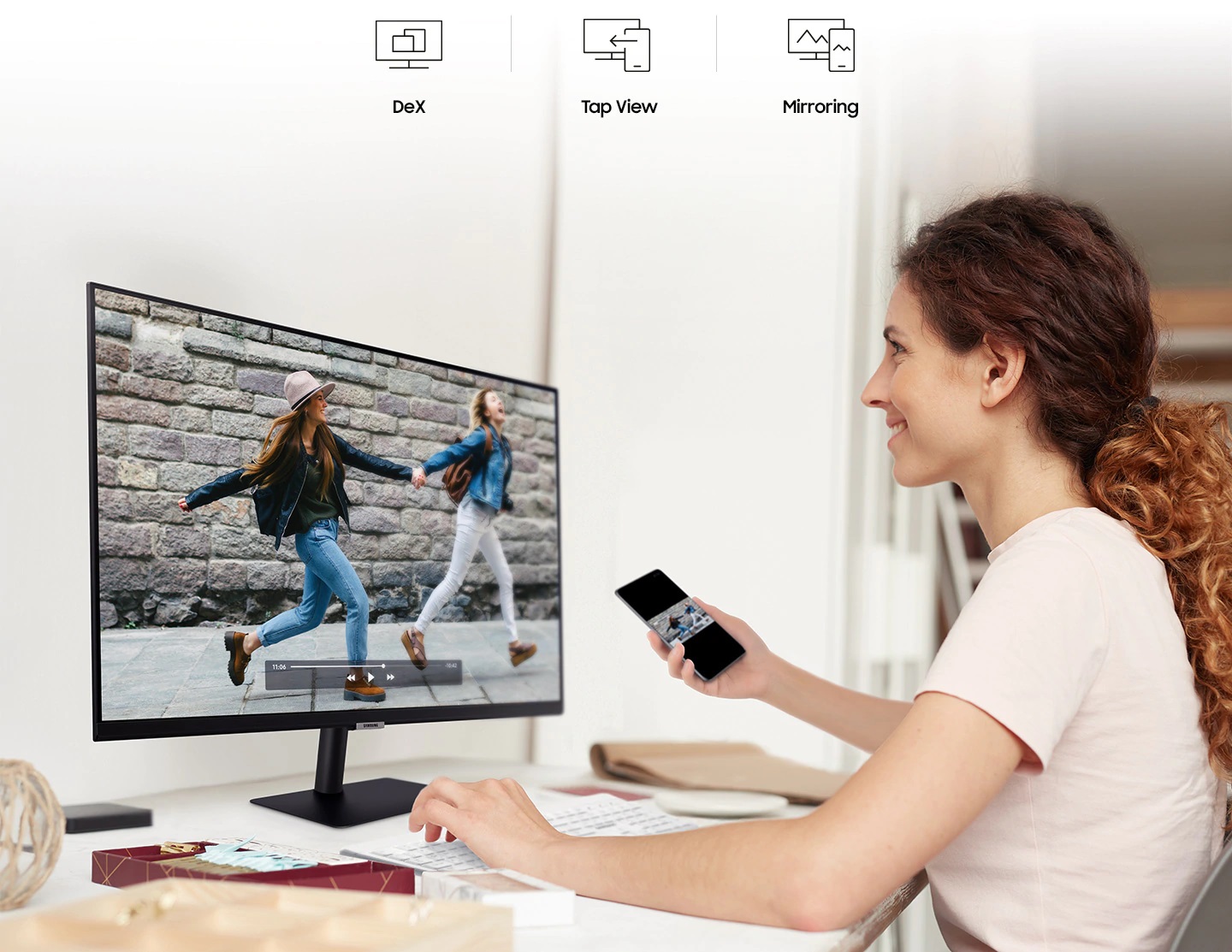 Màn hình thông minh Samsung LS32AM700UEXXV 31.5Inch 4K (Smart monitor)