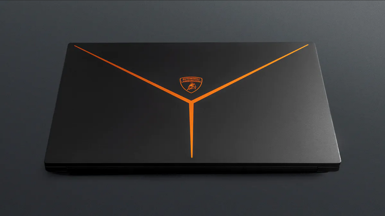 [Tin Tức]Razer công bố laptop chơi game Blade 16 X Automobile Lamborghini Edition