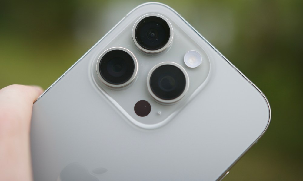 Camera iPhone đã thay đổi như nào trong 10 năm?