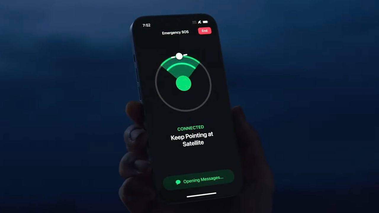 Dịch vụ SOS khẩn cấp qua vệ tinh - Emergency SOS via Satellite của Apple tiếp tục được gia hạn miễn phí