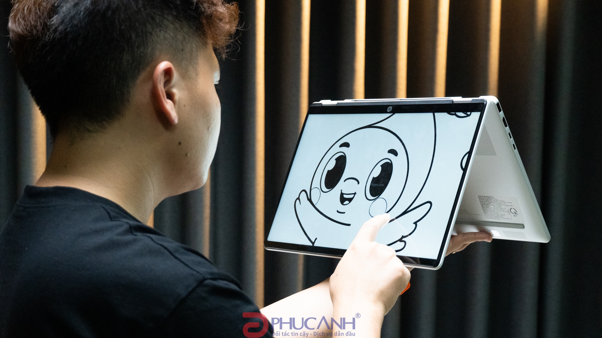 Review HP OmniBook 5 Flip 14: Trải nghiệm thực tế sau 7 ngày sử dụng