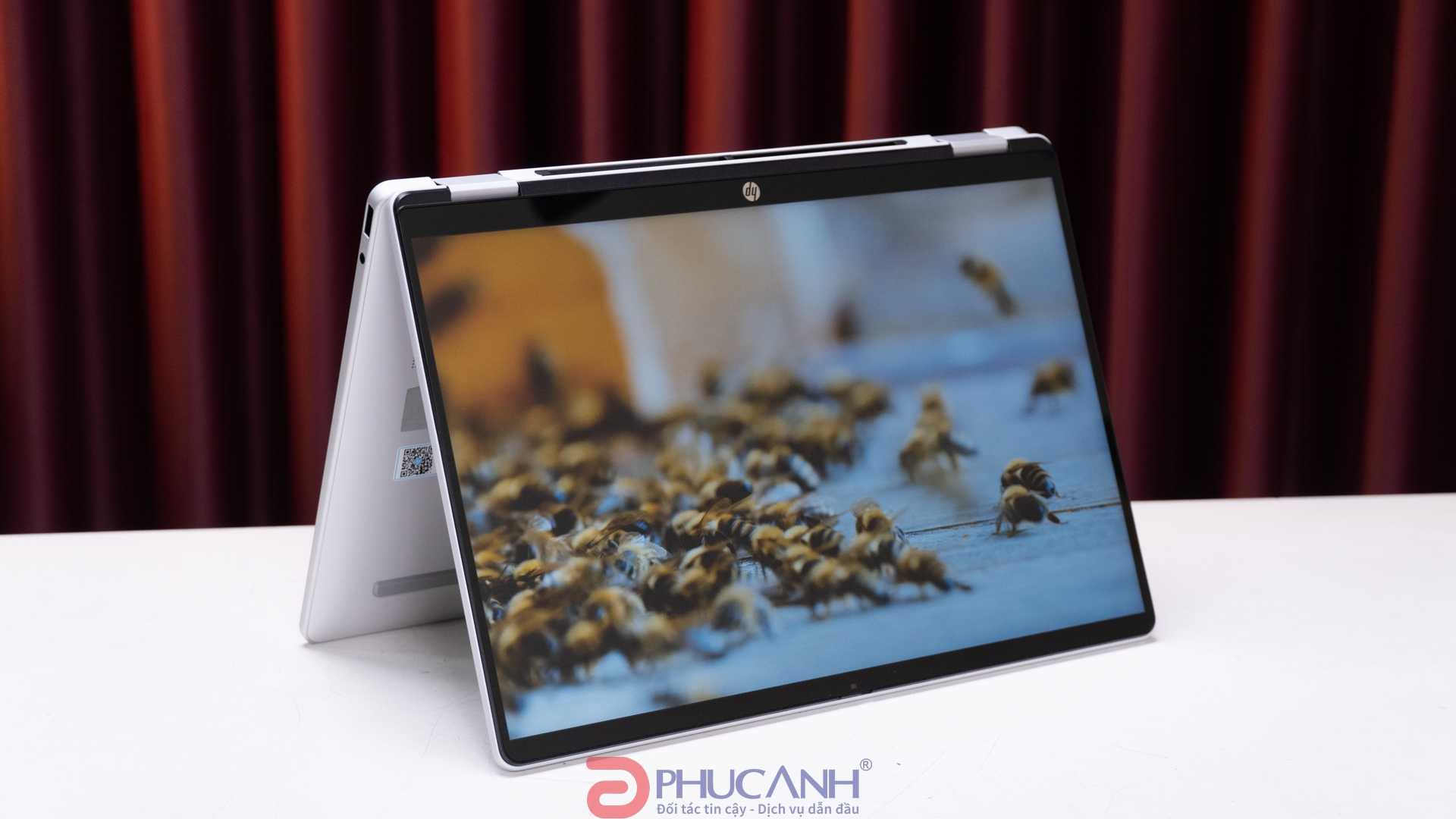 Trên tay HP OmniBook X Flip 14: Laptop 2 trong 1 sang trọng, mạnh mẽ nhưng thiếu điểm bùng nổ