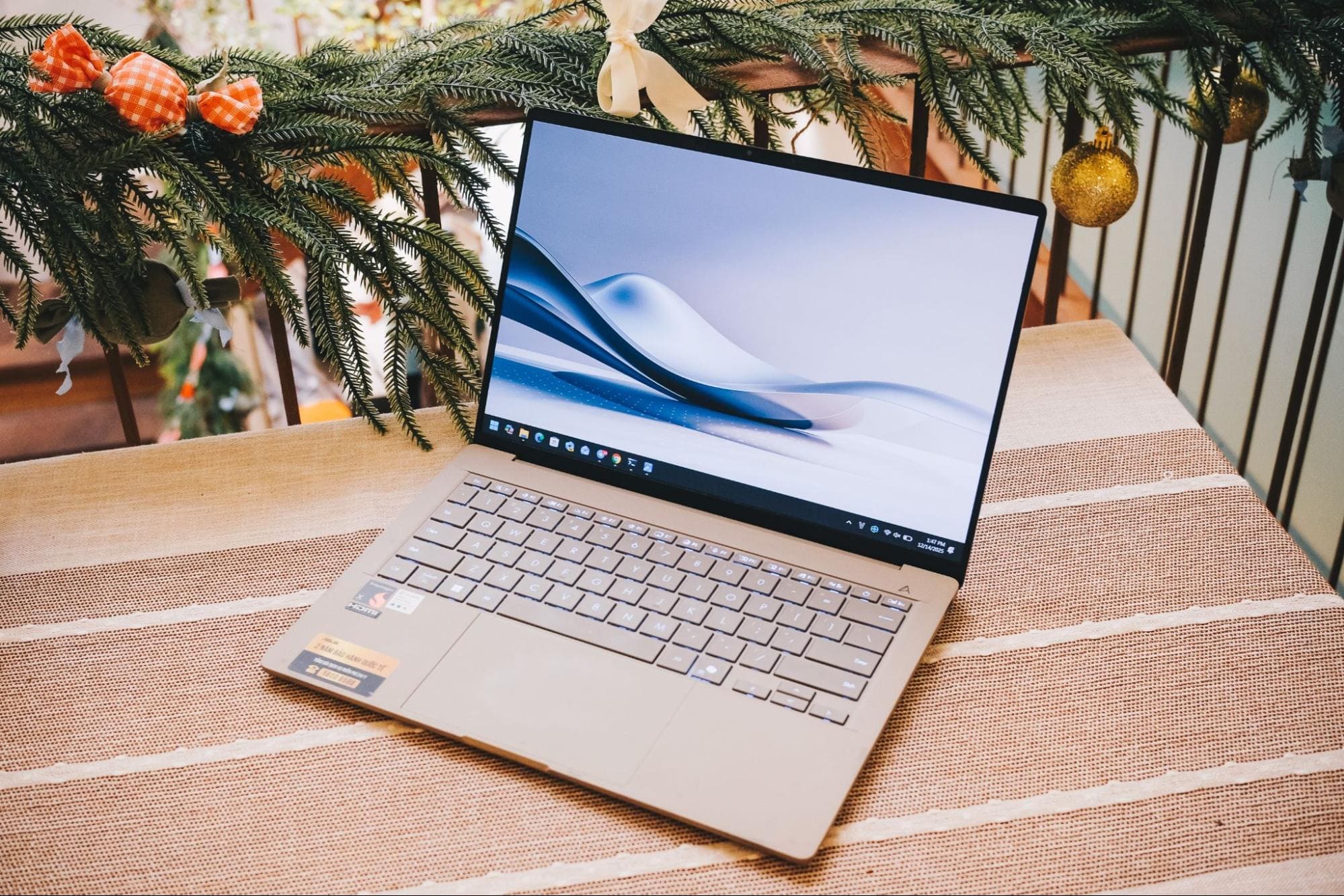 Laptop Snapdragon có tương thích phần mềm không? Thực tế sử dụng các app phổ biến trên Windows ARM