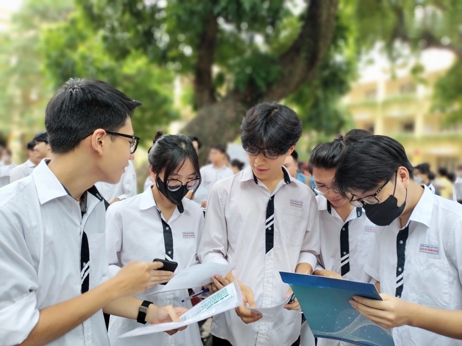 Cách dùng AI giải đề thi THPT Quốc gia 2026 nhanh và chính xác