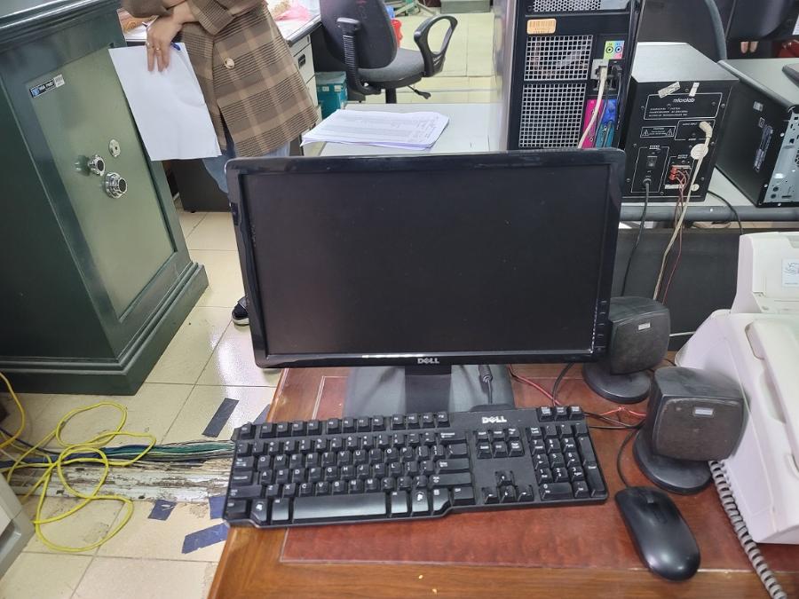 Mẹo kiểm tra khi mua màn hình máy tính cũ hiệu quả cho người mới