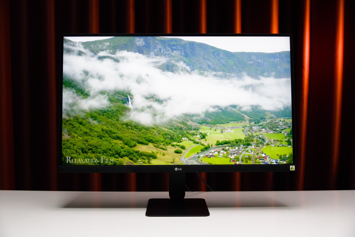 LG UltraFine 27U711B-B – Màn hình 4K IPS sắc nét cho dân văn phòng và sáng tạo nội dung