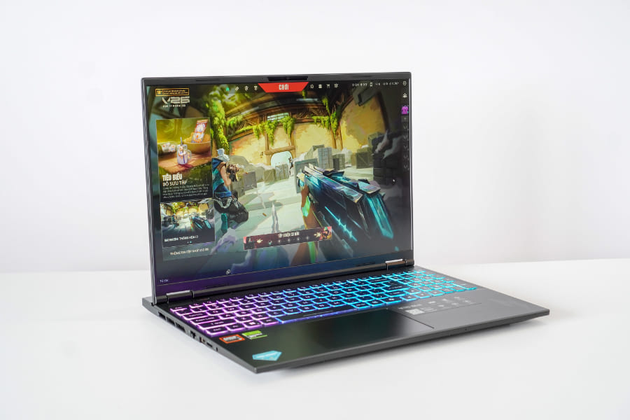 Chọn laptop dùng CPU Intel Core hay AMD Ryzen phù hợp cho học tập và gaming?