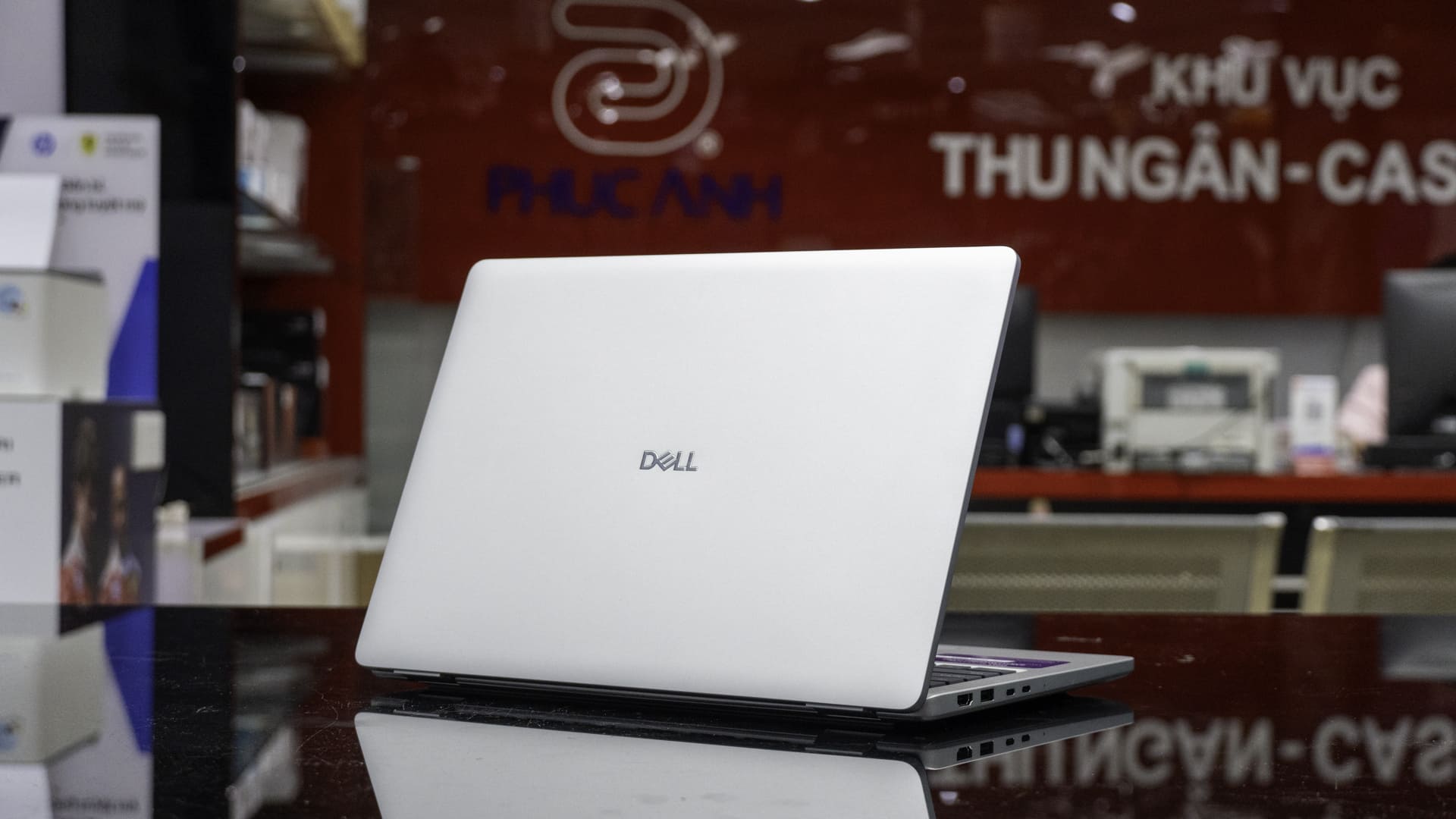 Trải nghiệm Dell Pro 14 Plus PB14250 - nhỏ gọn, chất liệu cao cấp, xử lý tốt công việc với Intel Core Ultra 200U Series