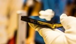 Bphone "bán vèo vèo", bản mạ vàng đang lo cháy hàng