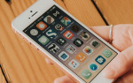 Chiếc IPhone bị khai tử năm ngoái bất ngờ được Apple mở bán lại