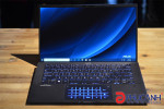 Asus ra mắt laptop trọng lượng 880g, nhẹ 