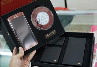 Mở hộp Samsung Glaxy S6 Edge Iron Man tại Việt Nam, giá 58 triệu đồng