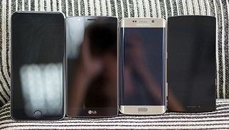Bphone đọ hiệu năng, màn hình với hàng loạt đối thủ "sừng sỏ" 