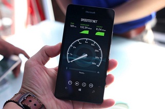 Trải nghiệm mạng 4G nhanh hơn cả cáp quang