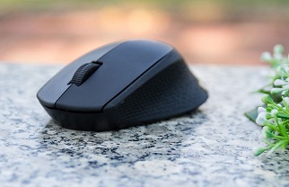 Đánh giá chuột không dây Logitech M280: Cầm đã tay và pin lâu