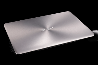 Asus rục rịch ra mắt ZenBook UX306UA