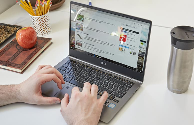 Laptop LG Gram 13ZD970-G nhỏ gọn, hiệu năng cao, pin siêu trâu có đáng mua?