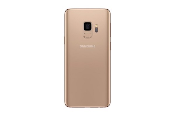 Ngây ngất với Galaxy S9 Plus phiên bản màu hoàng kim