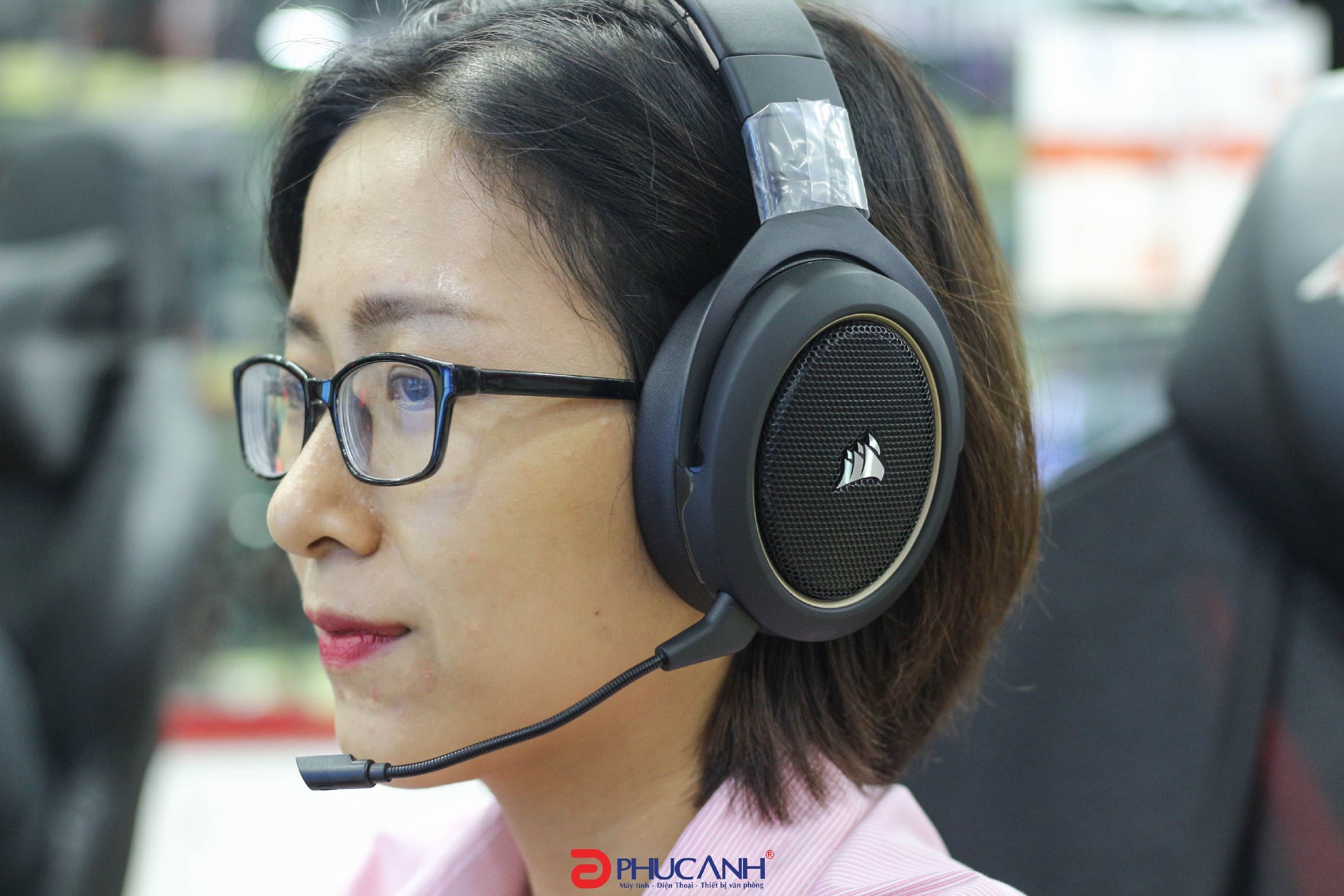 Trên tay tai nghe Corsair HS70 SE Wireless