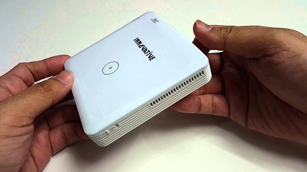 Innovative K5X - Máy chiếu mini nằm gọn trong lòng bàn tay