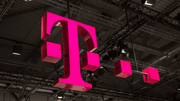 Vừa tuyên bố không thể bị hack, T- Mobile mất hơn 2 triệu tài khoản khách hàng chỉ trong 2 ngày