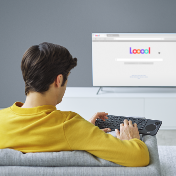 Logitech cho ra mắt bàn phím dành cho smart TV có 69.99$
