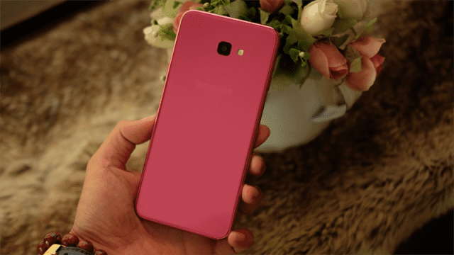 Top 3 Smartphone giá rẻ, nữ tính đáng mua nhân dịp 20-10