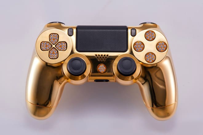 Tay cầm PS4 sang chảnh cho giới siêu giàu