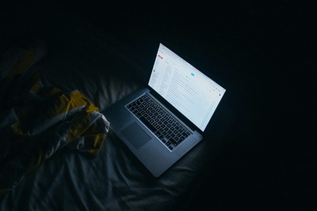 Không còn mỏi mắt với giao diện nền tối của Google Docs
