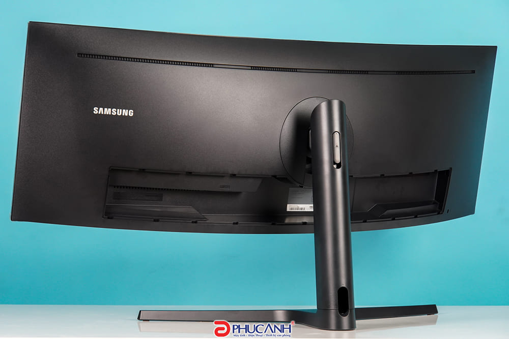 [Review] Samsung LC43J890 - thật khó để quay trở lại với tỷ lệ 16:9