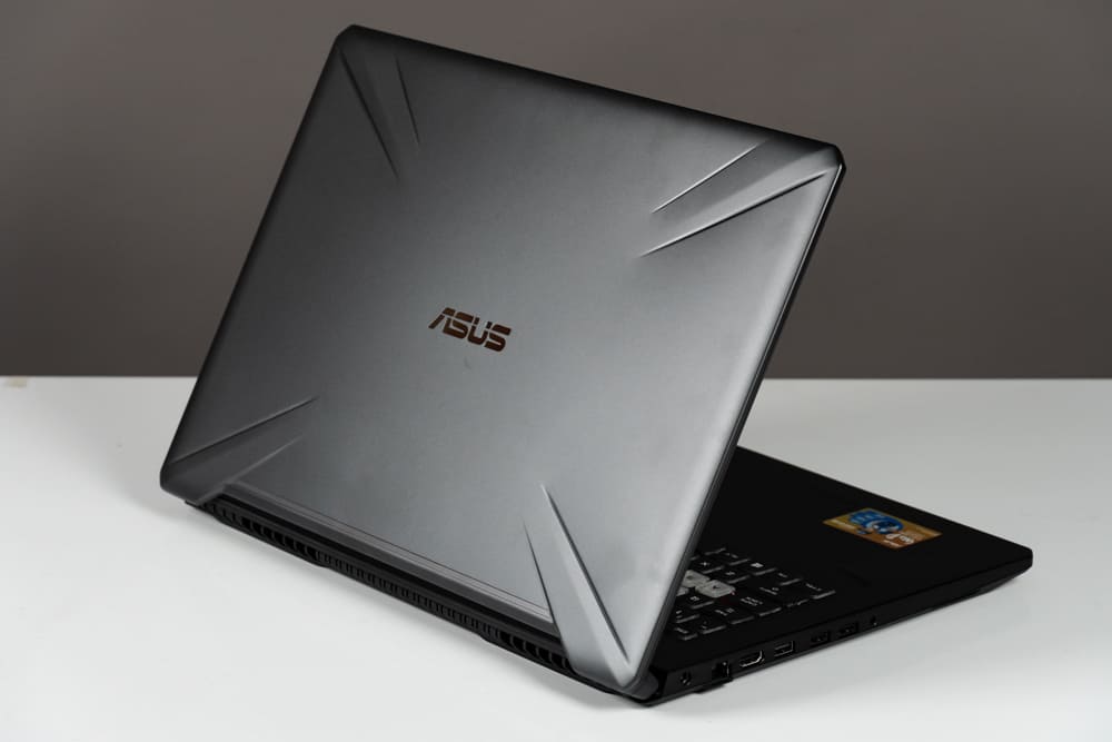 [Review] Asus TUF FX705DT - trải nghiệm vượt trội với màn hình lớn