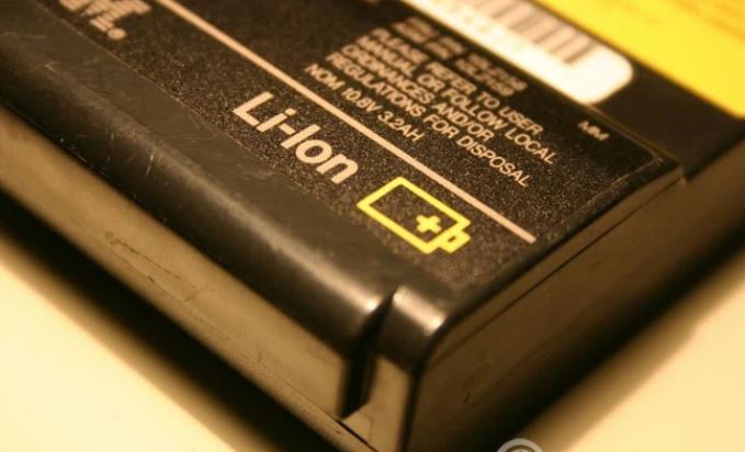 Pin laptop là gì? Các thông số cần biết về pin laptop hiện nay