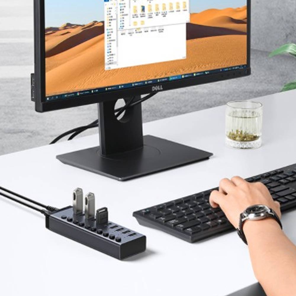 Bộ chia USB Ugreen 90307 1 ra 7 cổng USB 3.0 (công tắc, kèm nguồn 12V2A, chân tròn)